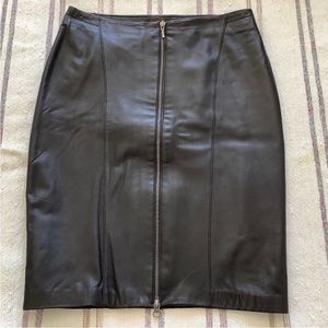 Danier black zipped leather skirt size 4